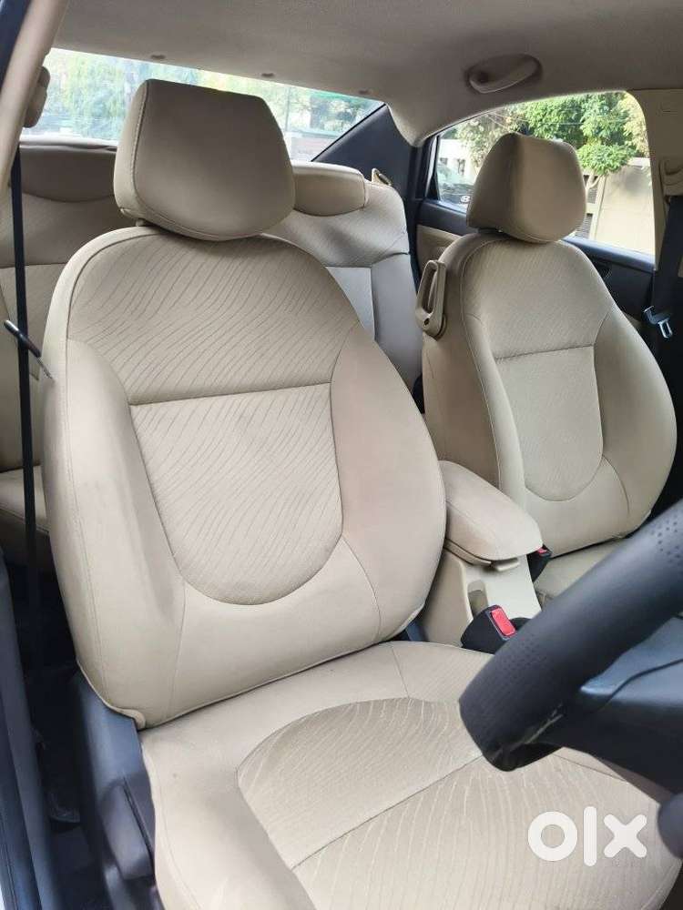 Hyundai Verna Vtvt 1.6 Sx, 2015, Petrol