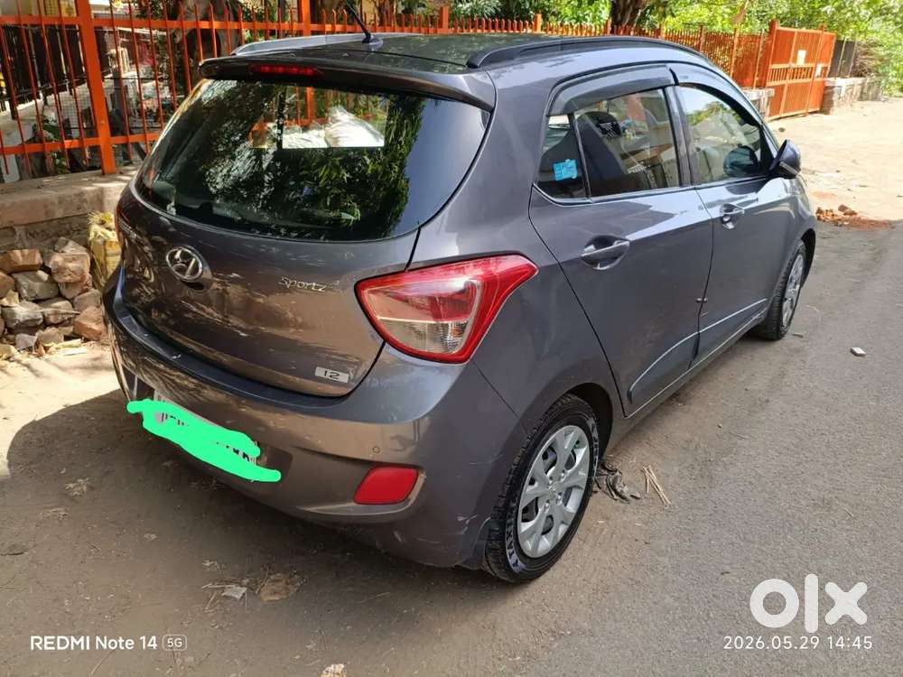 Hyundai Grand I10 2017 Petrol 74500 Km Driven