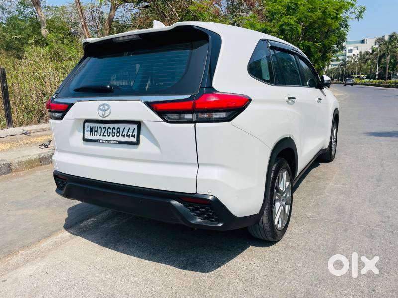 Toyota Innova Hycross 2.0 Zx (o) Hybrid 7 Str, 2024, Petrol