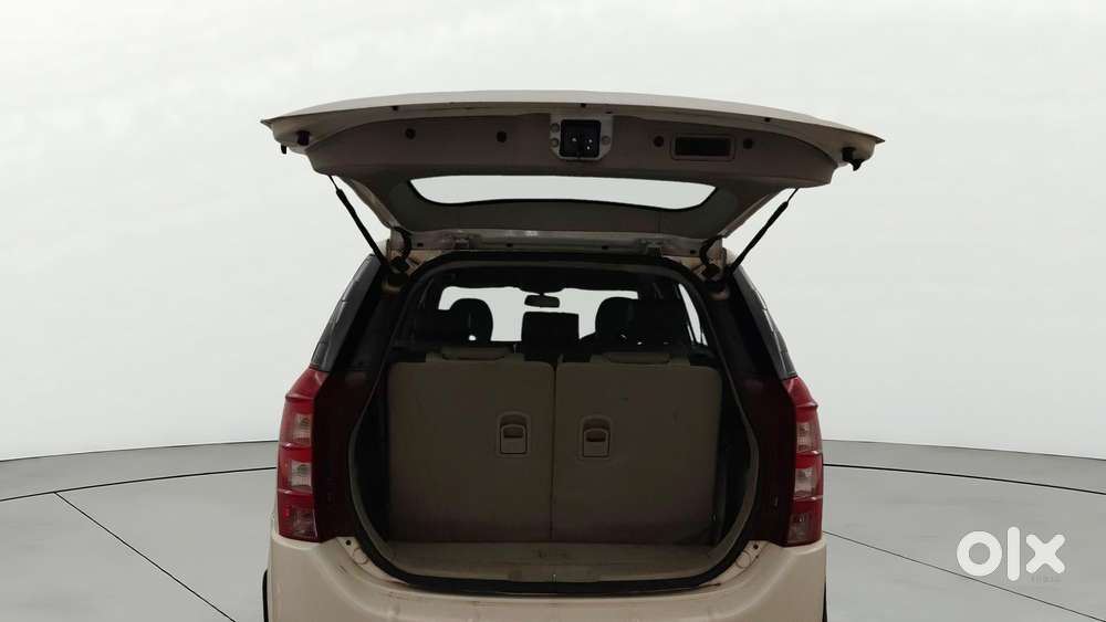 Mahindra Xuv500 W4, 2016, Diesel