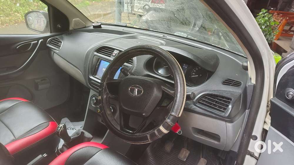 Tata Tigor Xe, 2017, Petrol
