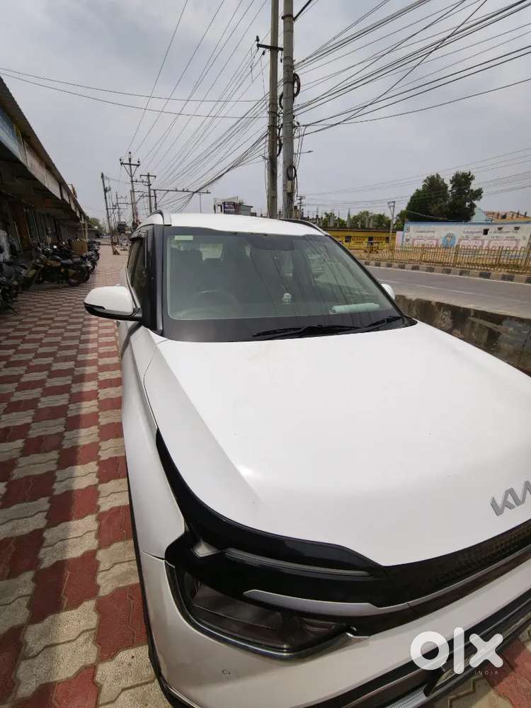 Kia Carens 2022 Petrol Well Maintained