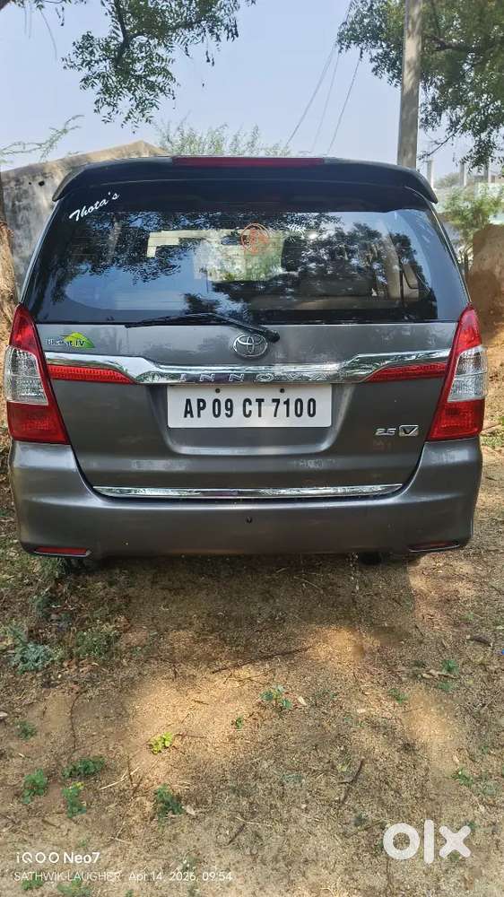 Toyota Innova 2013 Diesel Well Maintained Showroom Track