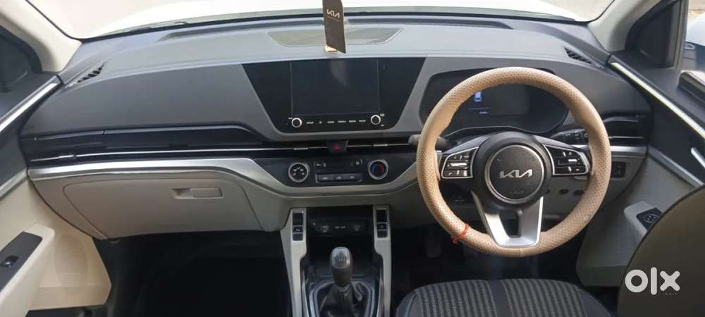 Kia Carens 1.5 Prestige 7 Str, 2023, Petrol