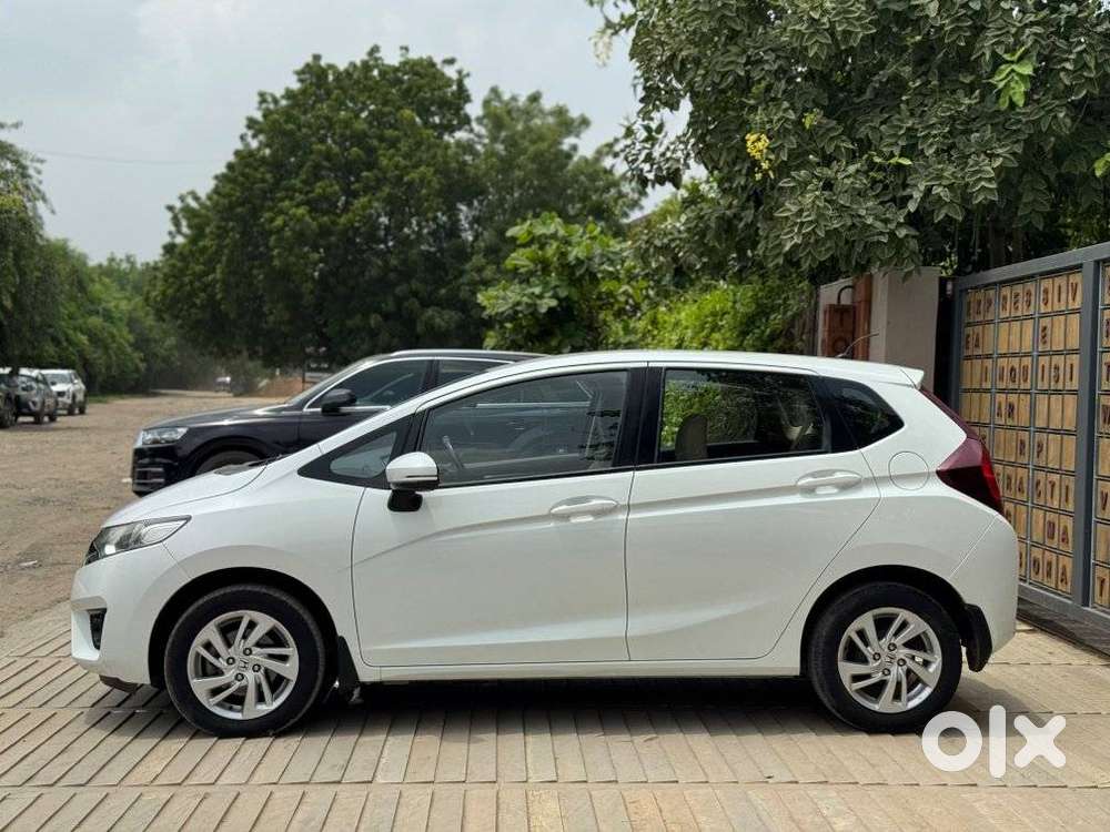 Honda Jazz V Automatic, 2017, Petrol