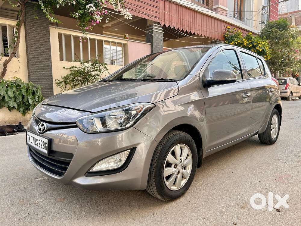 Hyundai I20 2010-2012 1.2 Asta Option With Sunroof, 2012, Petrol