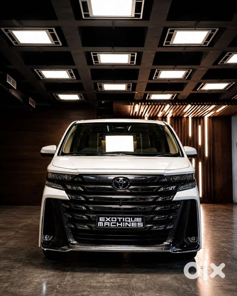 Toyota Vellfire Vip – Executive Lounge, 2024, Petrol