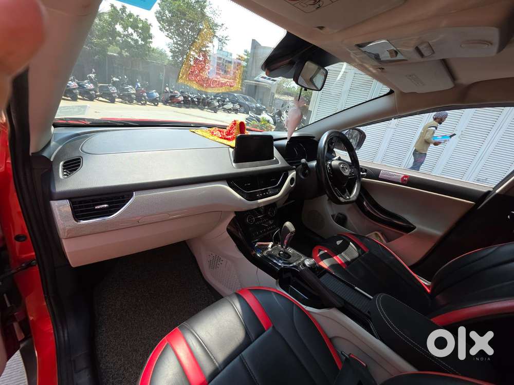 Tata Nexon 1.5 Revotorq Xza Plus S Amt, 2023, Petrol