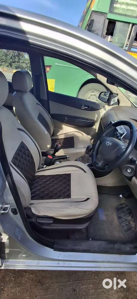 Hyundai20 Magna