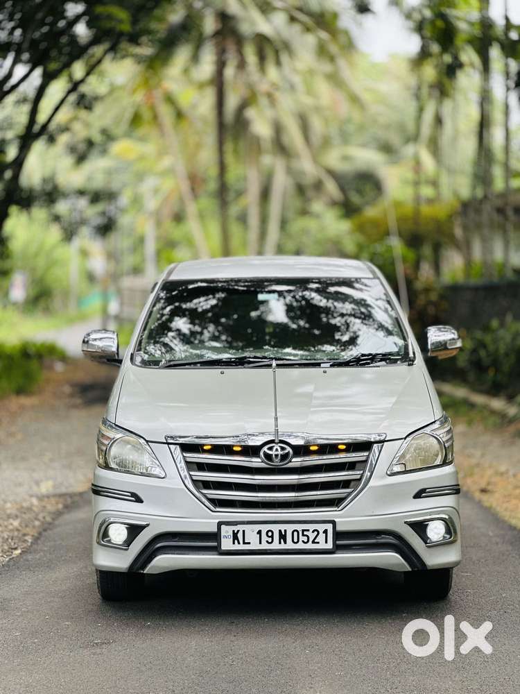 Toyota Innova 2.5 V 7 Str, 2012, Diesel