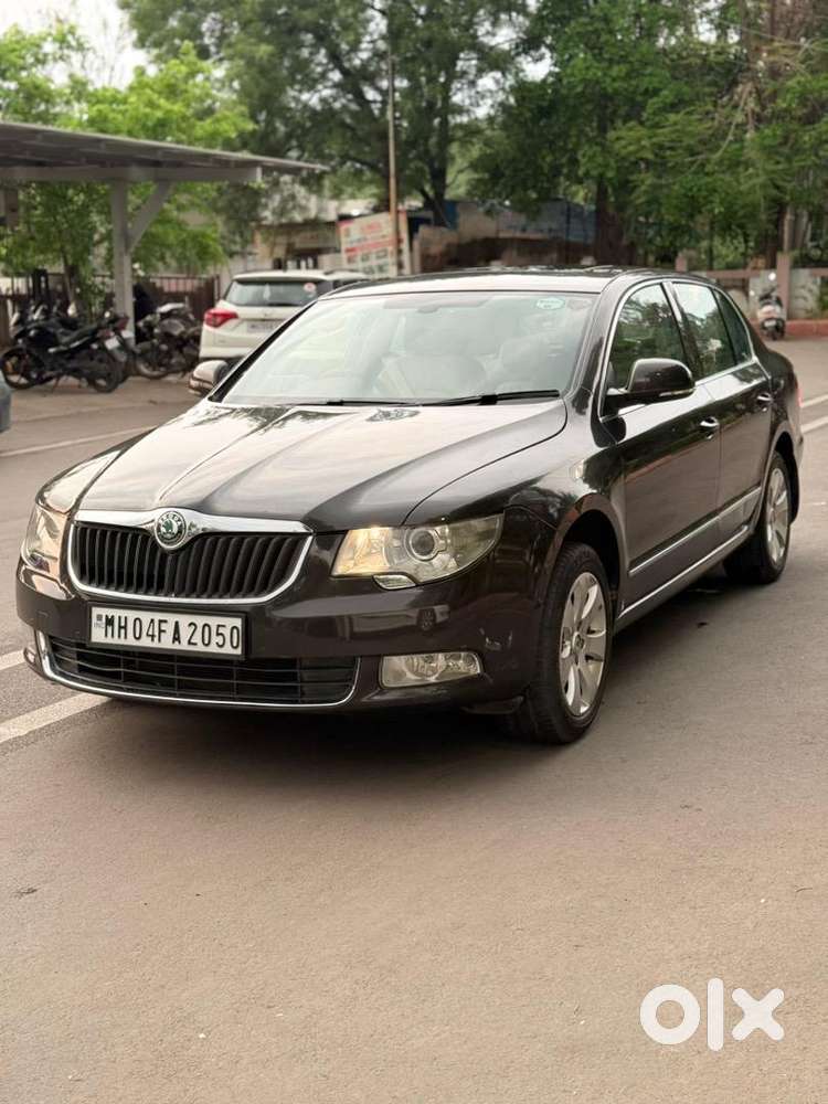 Skoda Superb 2012 Petrol 65000 Km Driven
