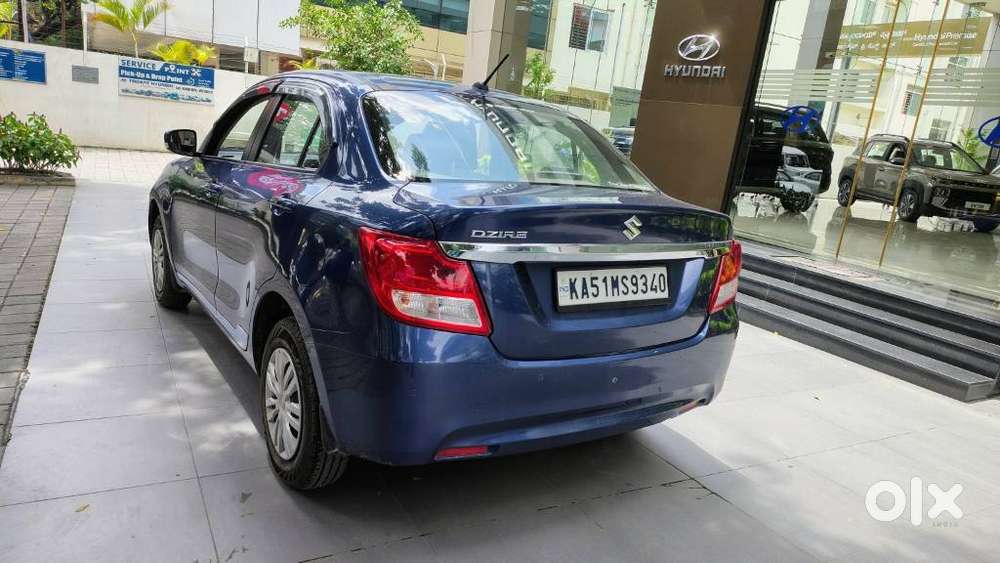 Maruti Suzuki Dzire 1.2 Vxi Amt, 2022, Petrol