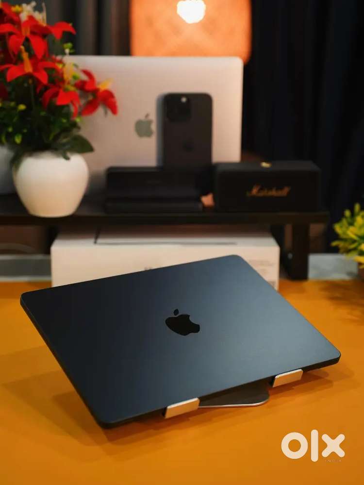 MACBOOK AIR M2 8/512GB MIDNIGHT COLOR BATTERY HEALTH 90%