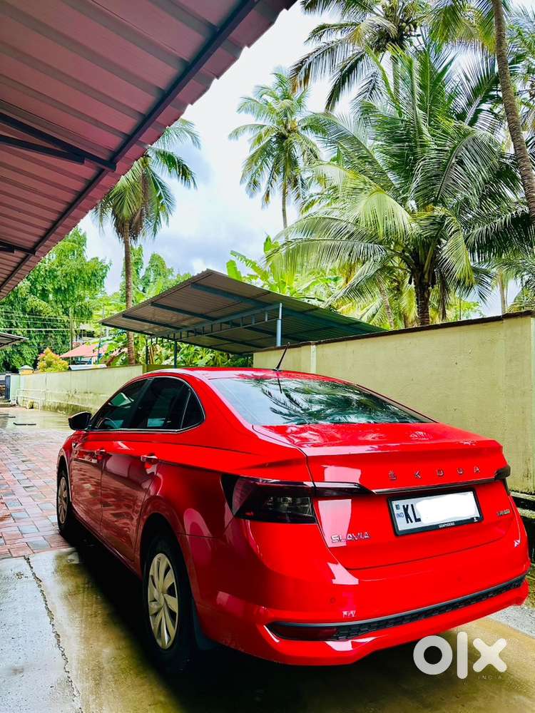 Skoda Slavia Petrol 2024