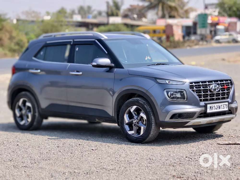 Hyundai Venue 2019 Diesel 74000 Km Driven