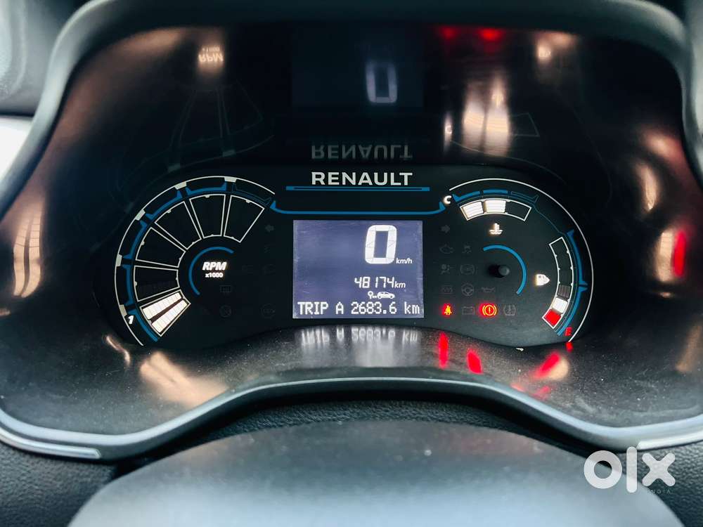 Renault Triber, 2022, Petrol