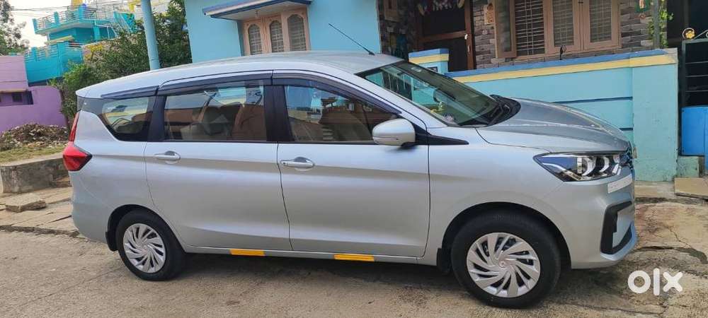 Maruti Suzuki Ertiga Vxi Cng 2026