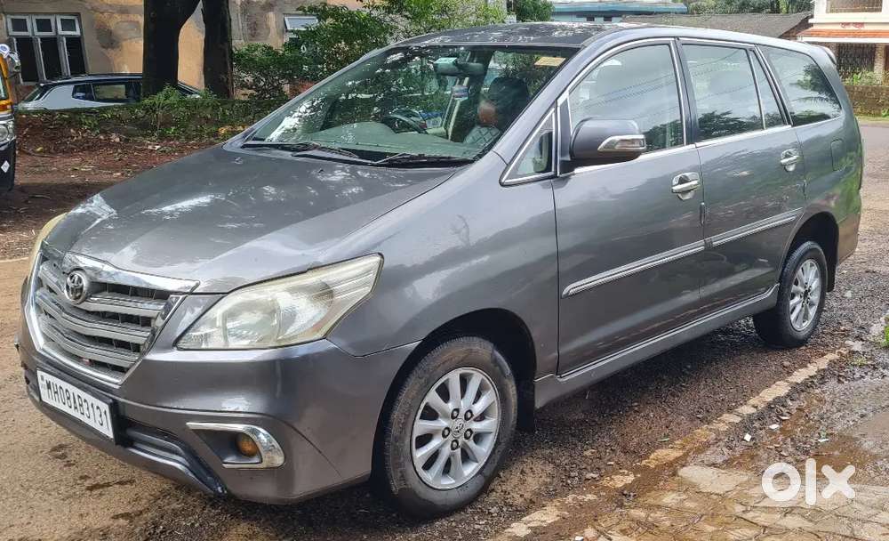 Toyota Innova 2012 November