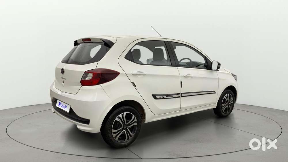 Tata Tiago 1.2 Revotron Xta, 2024, Petrol