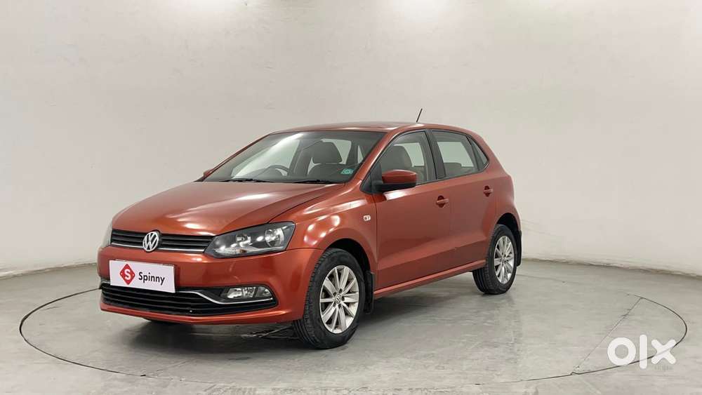 Volkswagen Polo Petrol Highline 1.2l, 2015, Petrol