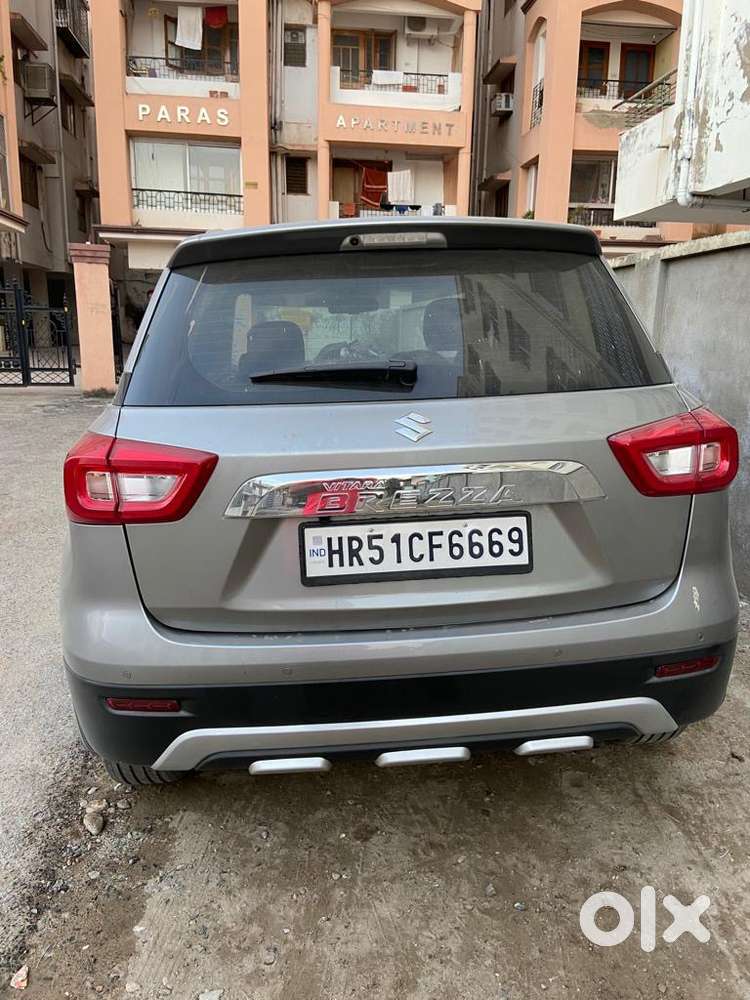 Maruti Brezza Petrol 2021