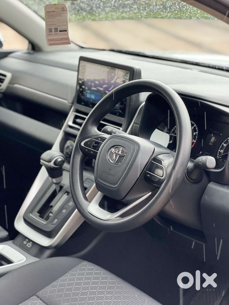 Toyota Innova Hycross 2.0 Gx 7 Str, 2024, Petrol