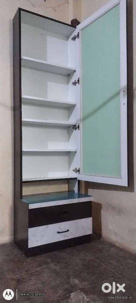 Dressing table