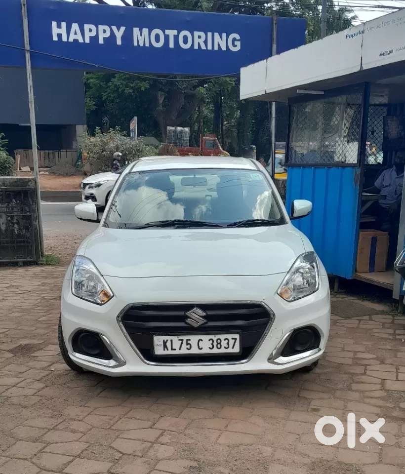 Maruti Suzuki Swift Dzire Vxi, 2022, Petrol