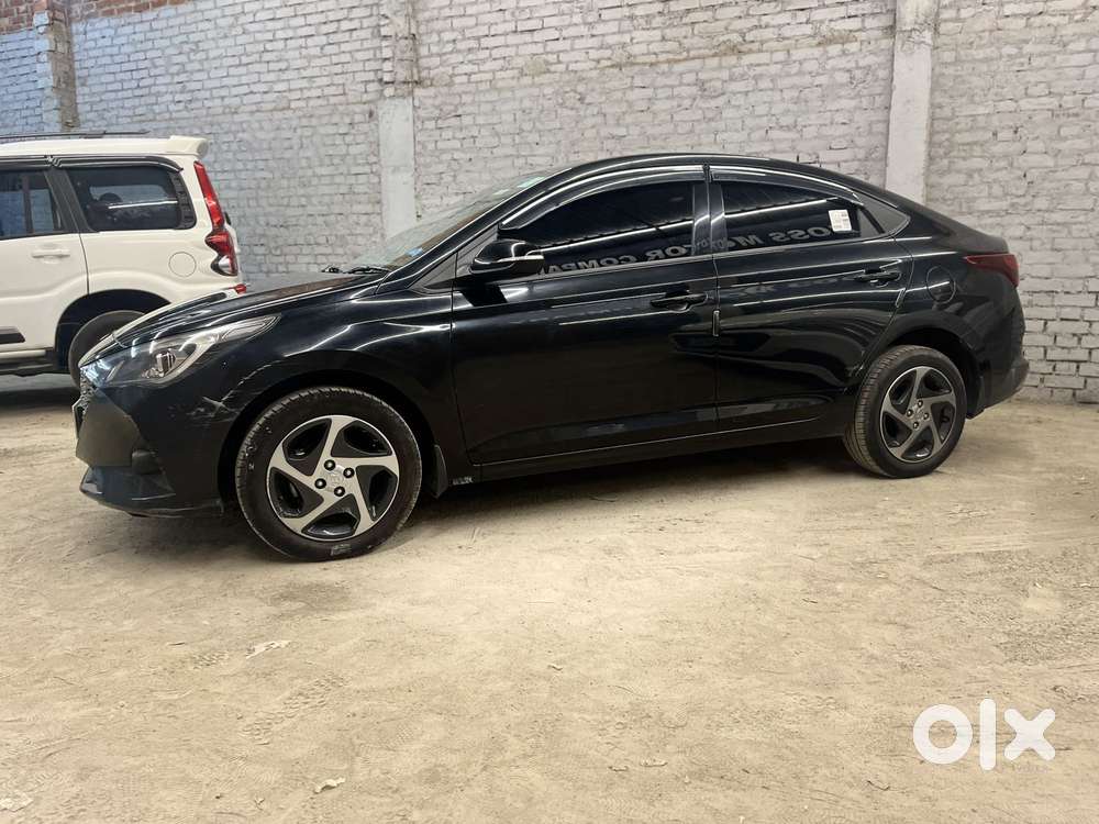 Hyundai Verna 1.5 S Plus Petrol Mt, 2022, Petrol