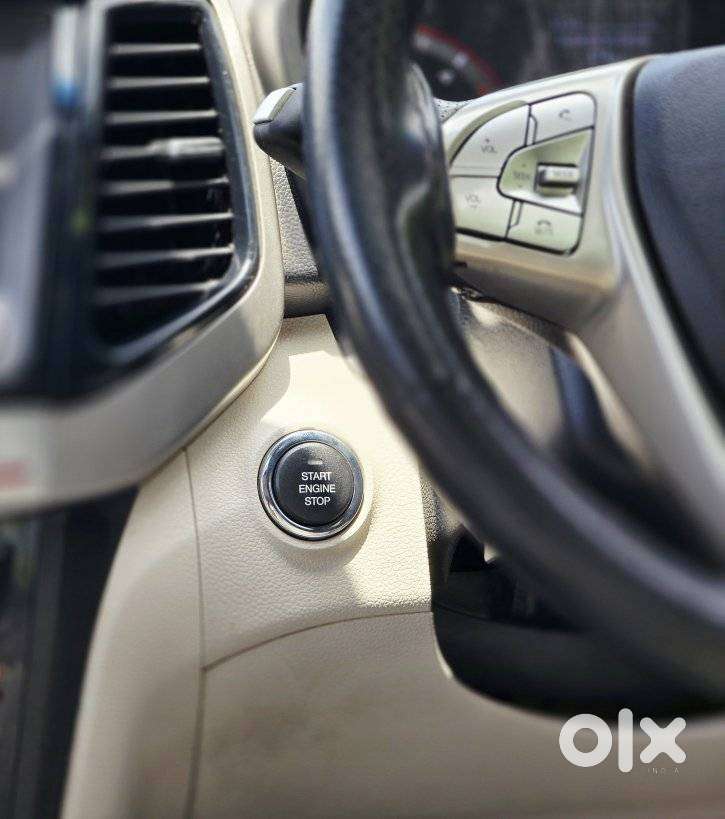 Mahindra Xuv300 W8 Option Diesel, 2021, Diesel