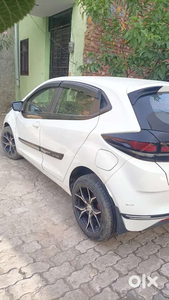 Tata Altroz 2020 Petrol Well Maintained