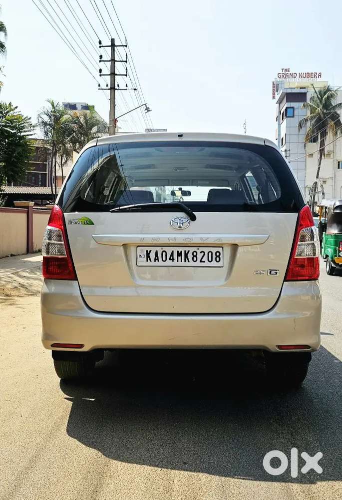 Toyota Innova 2012 Diesel 150000 Km Driven