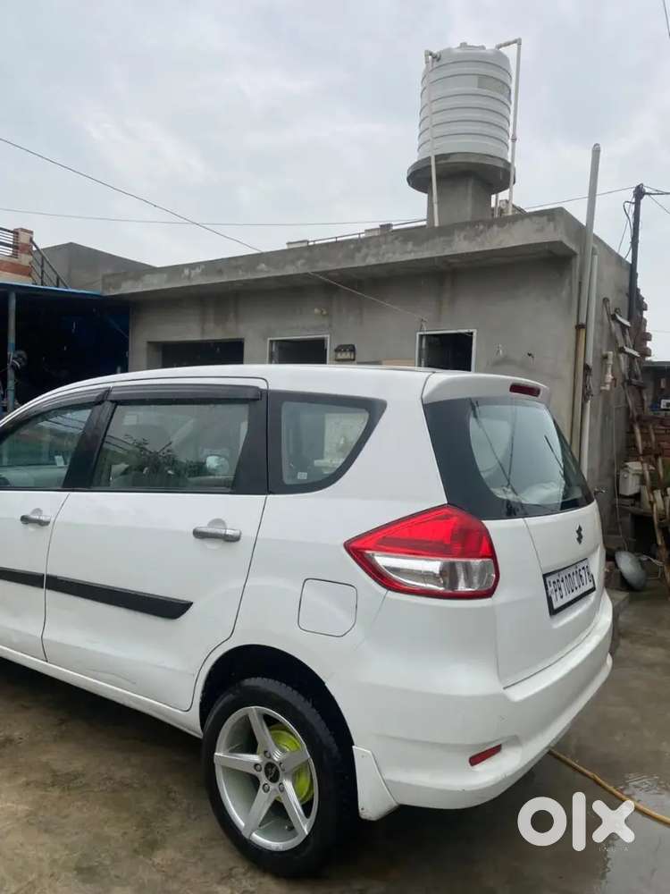 Maruti Suzuki Ertiga 2012 Diesel 250000 Km Driven Good Conditions