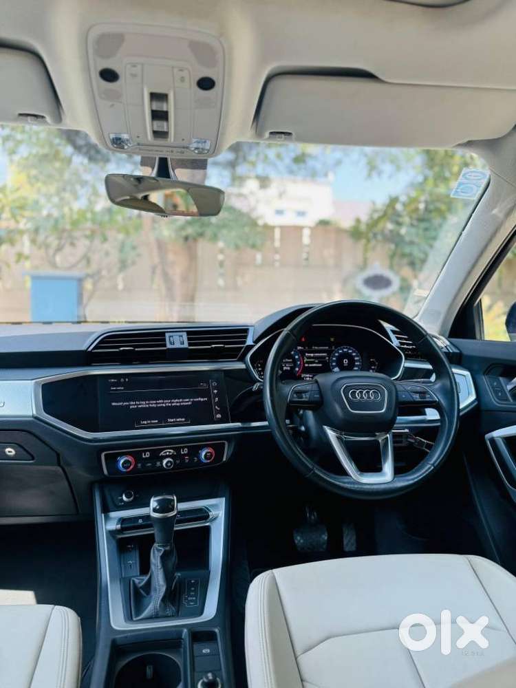 Audi Q3 40 Tfsi Premium Plus, 2023, Petrol