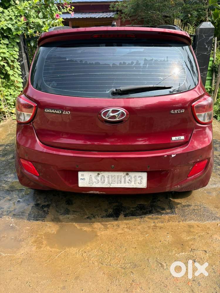 Grand I10 , 67852 Km Driven