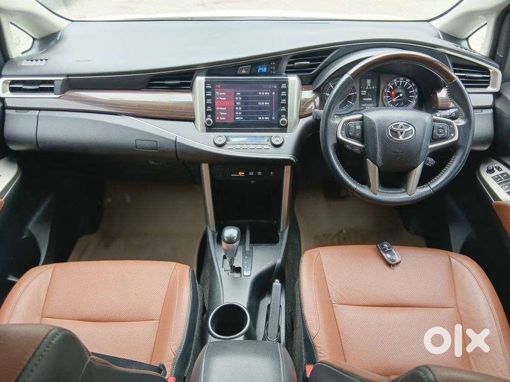 Toyota Innova Crysta 2.4 Z 7 Str, 2022