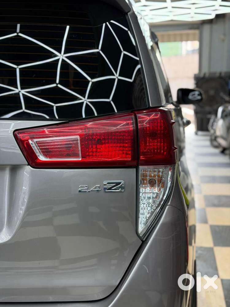 Toyota Innova Crysta 2.8 Zx At 7 Seater, 2021, Diesel