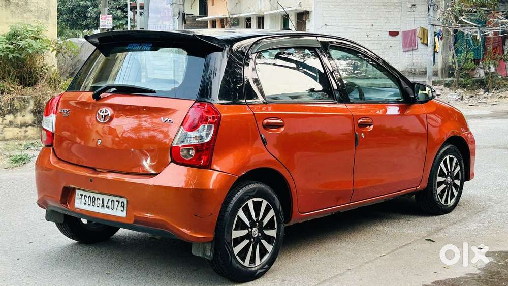 Toyota Etios Liva Vd Dual Tone, 2018, Diesel