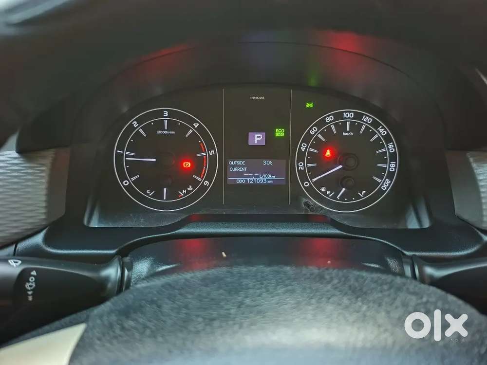 Toyota Innova Crysta 2019 Diesel 120000 Km Driven
