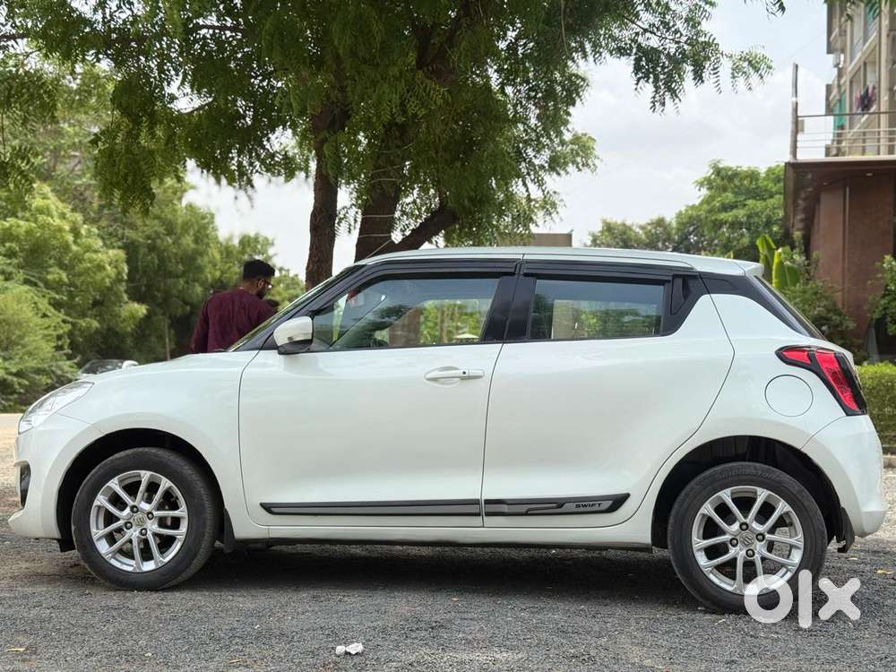 Maruti Suzuki Swift Amt Zxi Plus, 2018, Petrol