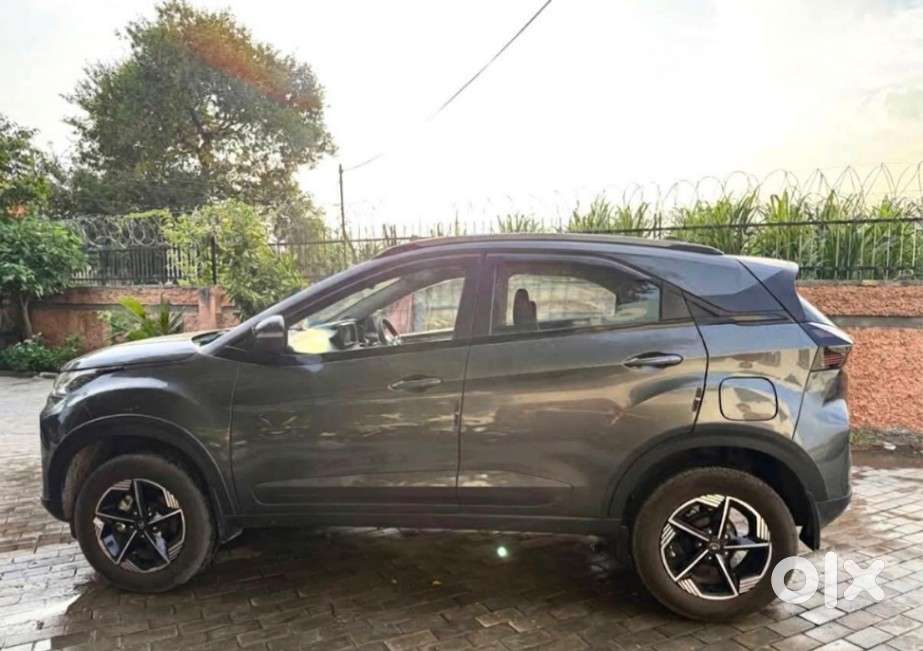 Tata Nexon Creative 1.2 Revotron Petrol 6 Amt, 2026, Petrol