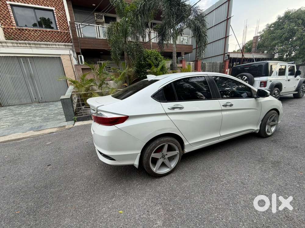 Honda City Zx 2018 Km Driven