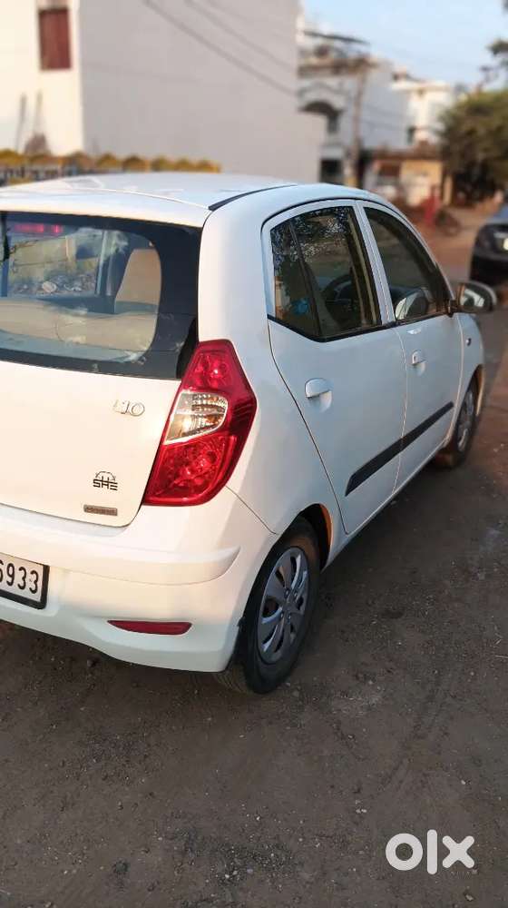 Hyundai I10 2011 Petrol&cng Well Maintained