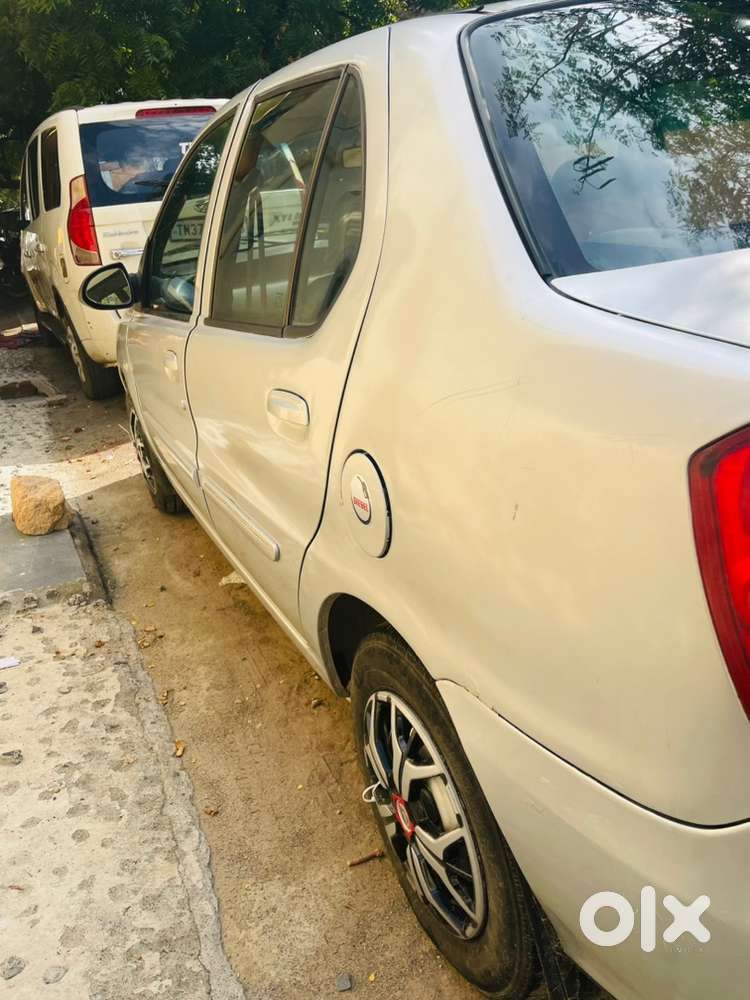 Tata Indigo Cs 2013 Diesel 2nd Owner