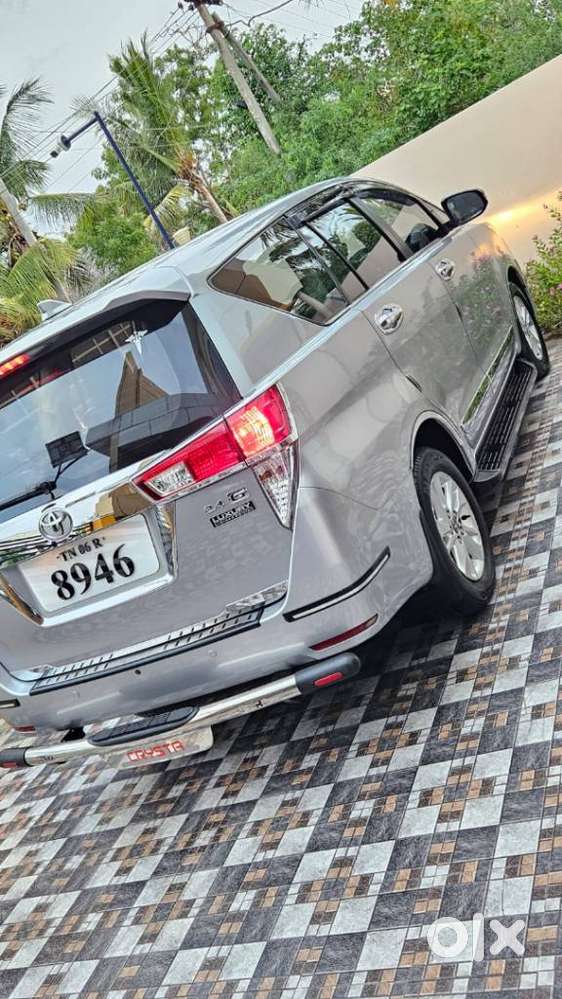 Toyota Innova Crysta 2.4 G Plus Mt 8 Str, 2016, Diesel