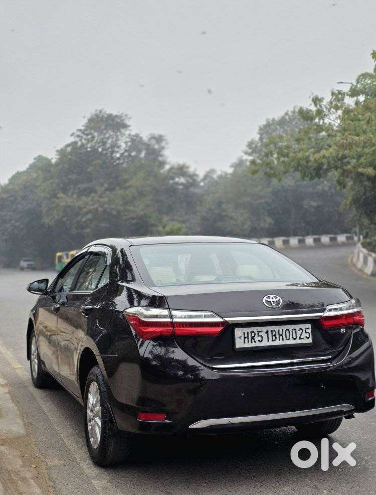 Toyota Corolla Altis 1.8 G Cvt, 2017, Petrol