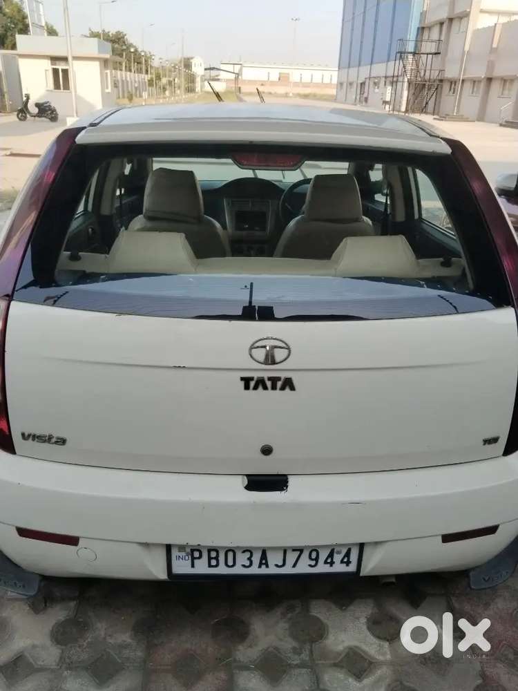 Tata2011  , Registration 2016 2031 Tk Passing Diesel 110000 Km Driven