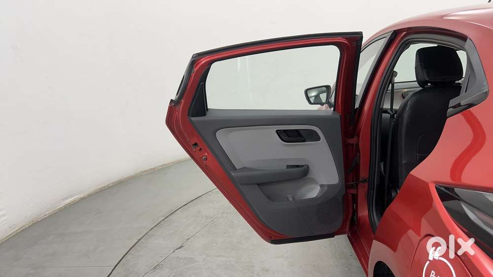 Tata Altroz 1.2 Xt, 2020, Petrol