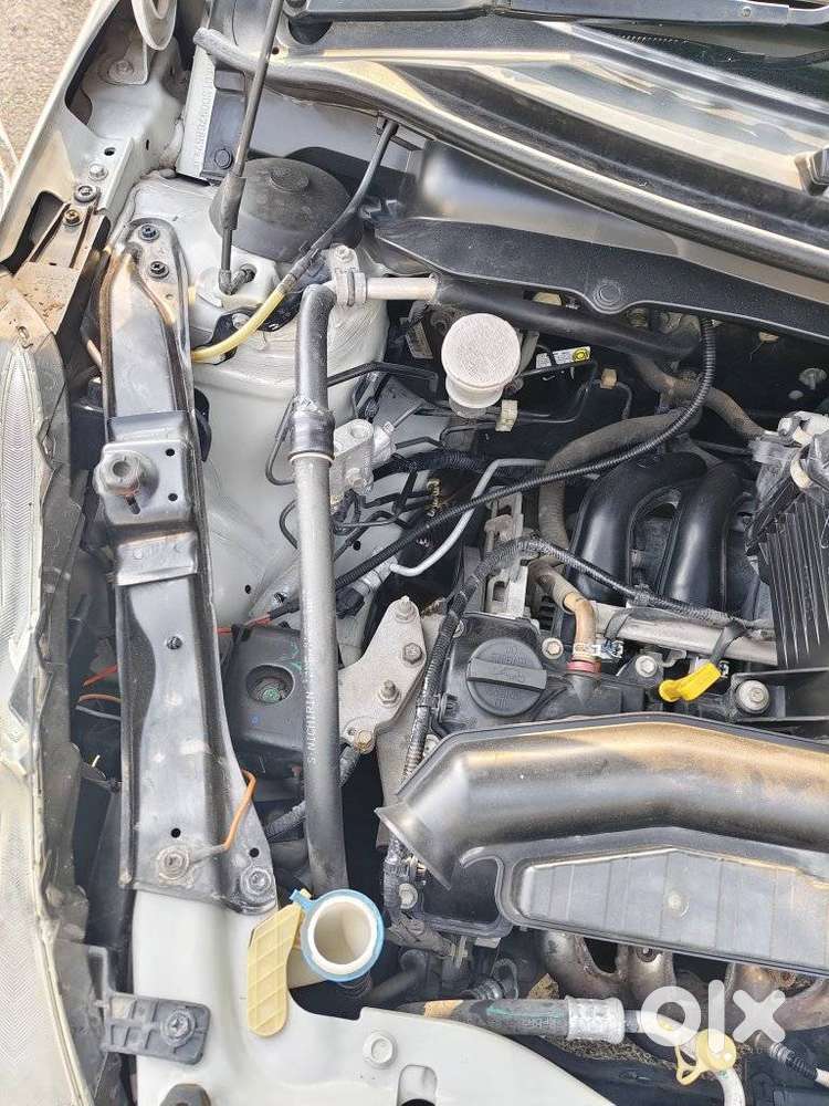 Maruti Suzuki Swift Lxi Optional-o, 2015, Petrol