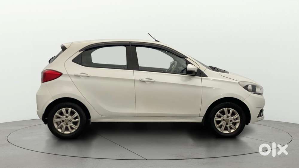 Tata Tiago 1.2 Revotron Xza, 2017, Petrol